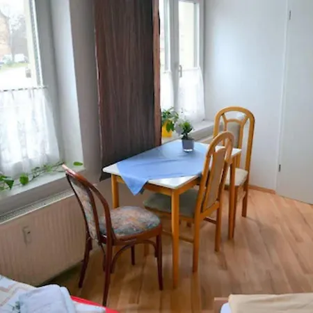 Hotel Dessauer Hof 2*